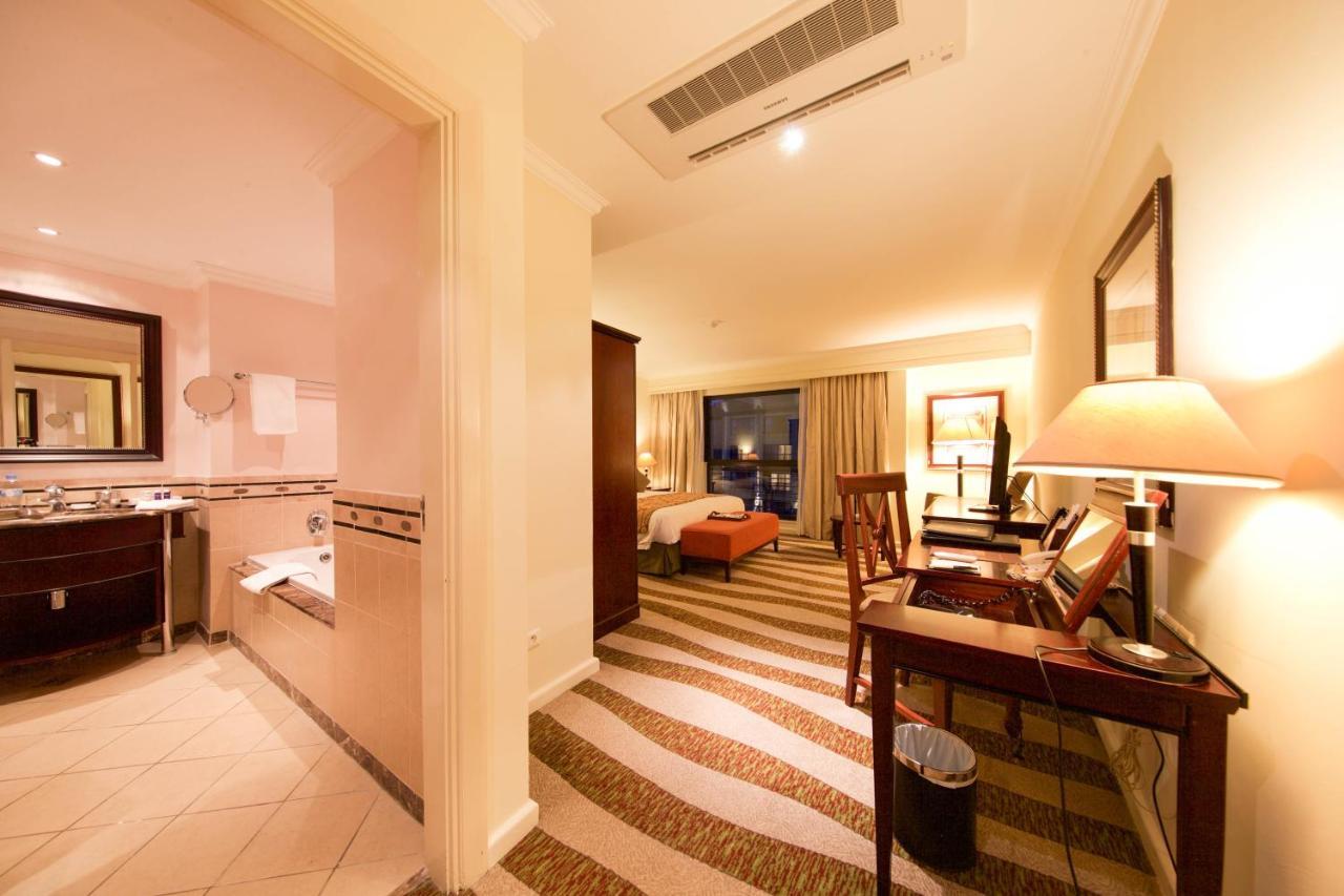 Kigali Serena Hotel Exterior photo