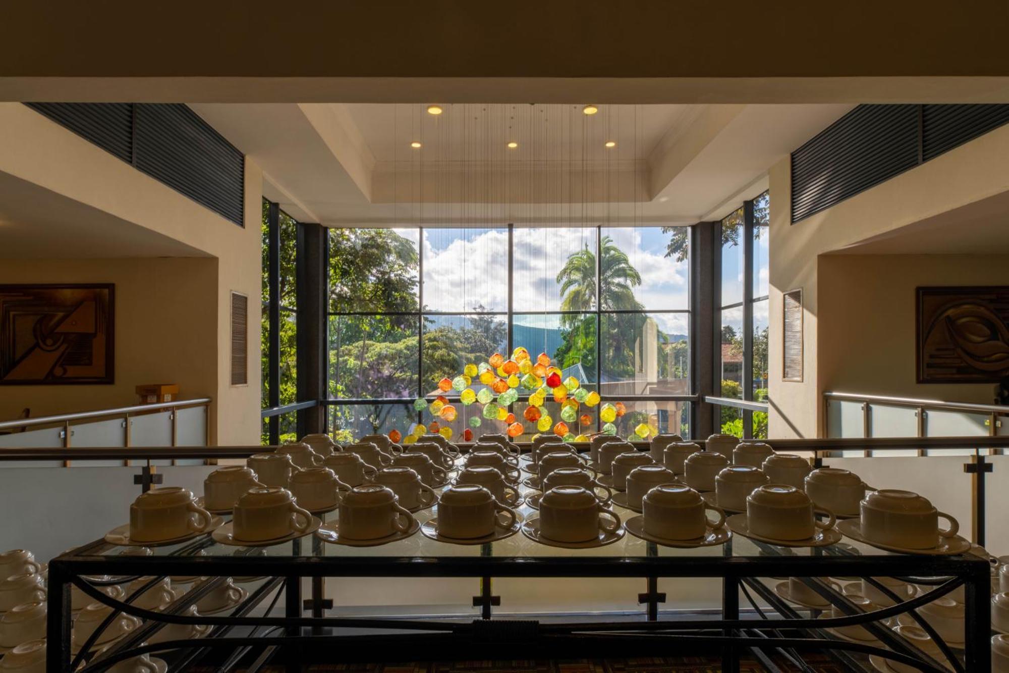 Kigali Serena Hotel Exterior photo