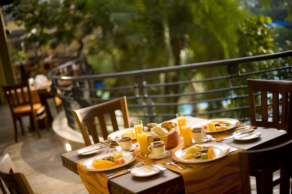 Kigali Serena Hotel Exterior photo